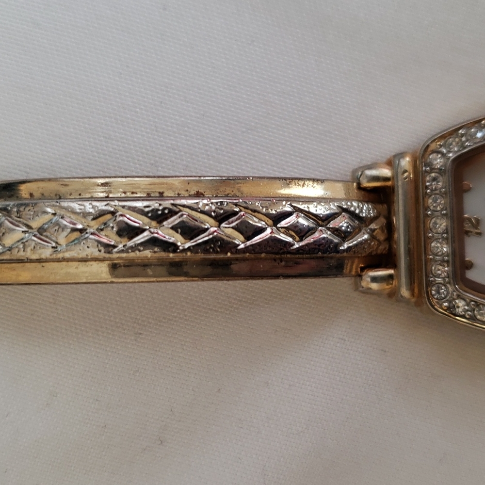 Precision by Gruen Quartz Watch - Picture 5 of 9